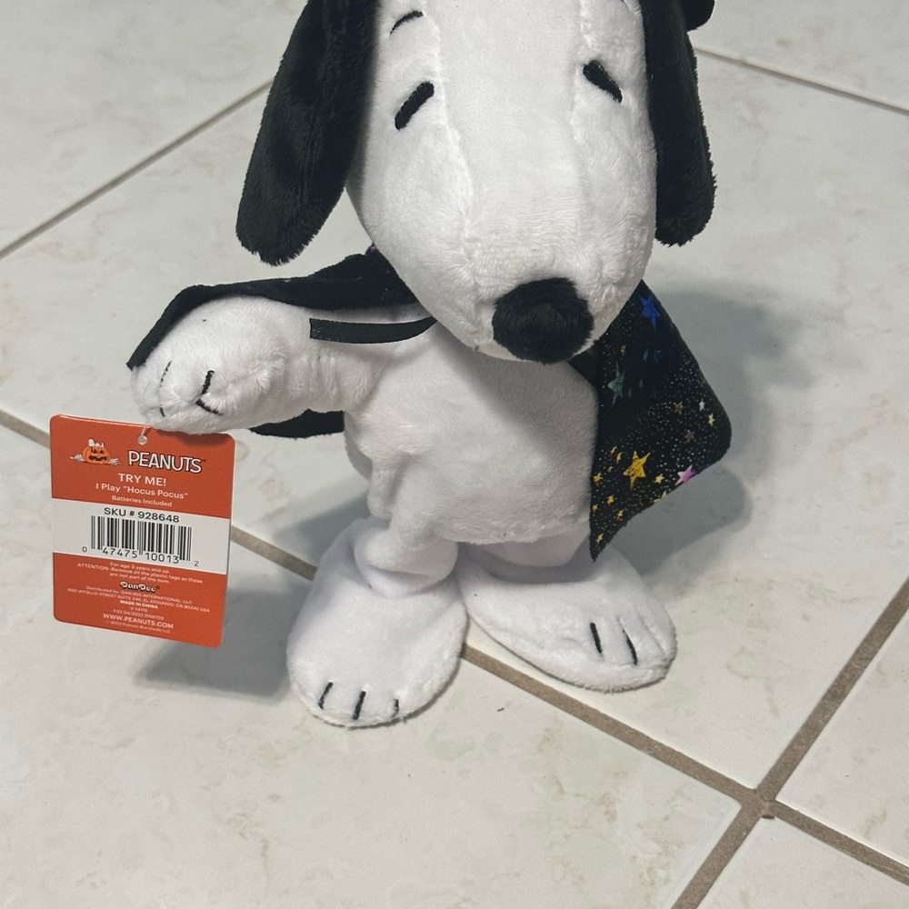 Animated peanuts NWT